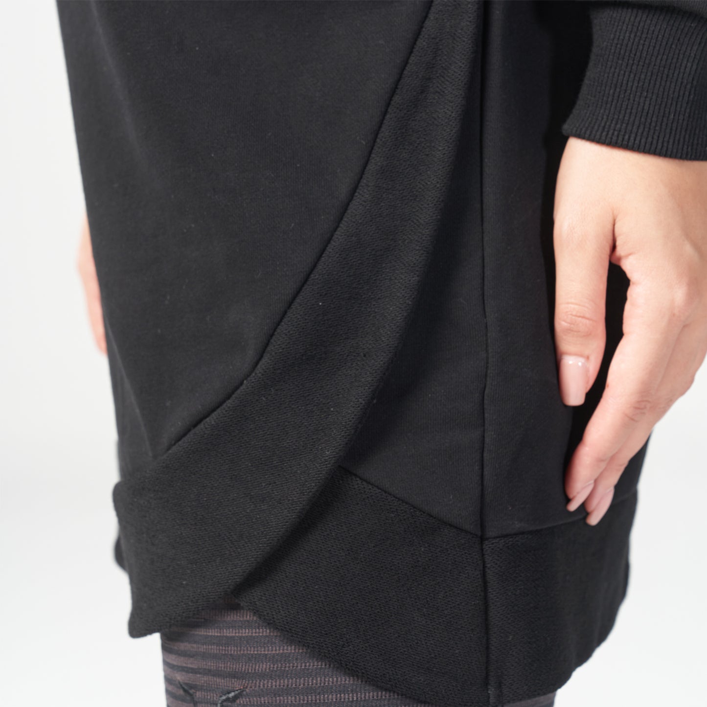 squatwolf-workout-clothes-infinity-relaxed-fit-dress-black-gym-t-shirts-for-women