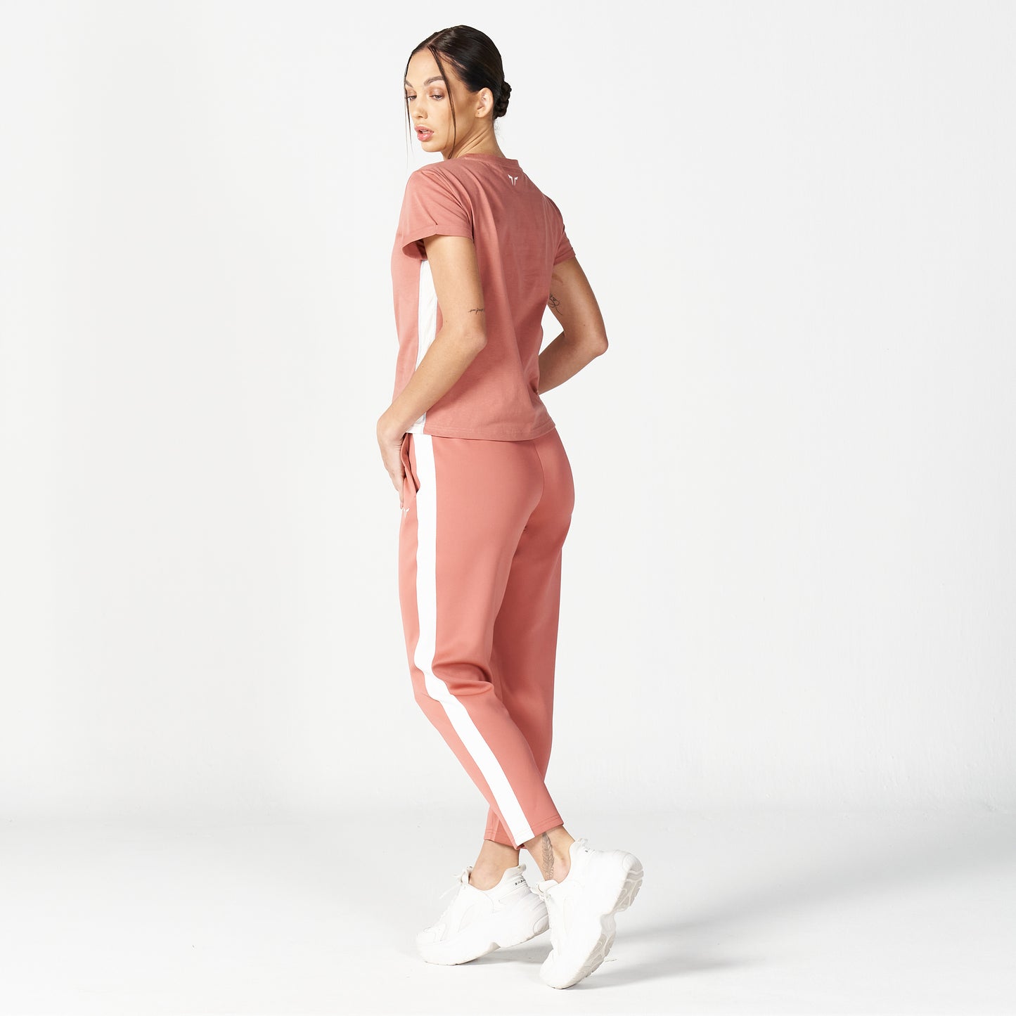 squatwolf-workout-clothes-core-wild-panel-relaxed-tee-pink-gym-t-shirts-for-women