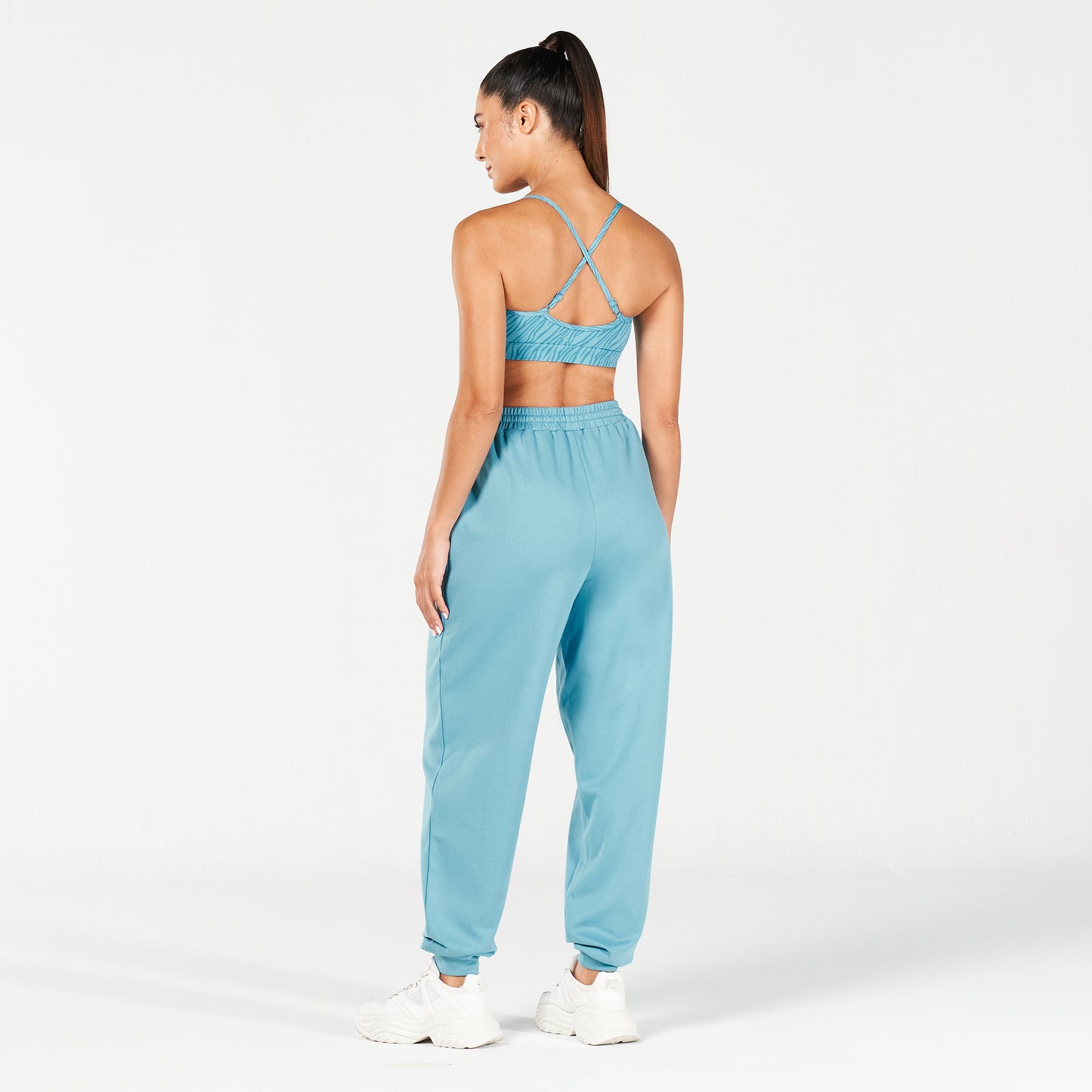 squatwolf-workout-clothes-core-oversized-sweatpants-delph-blue-gym-pants-for-women
