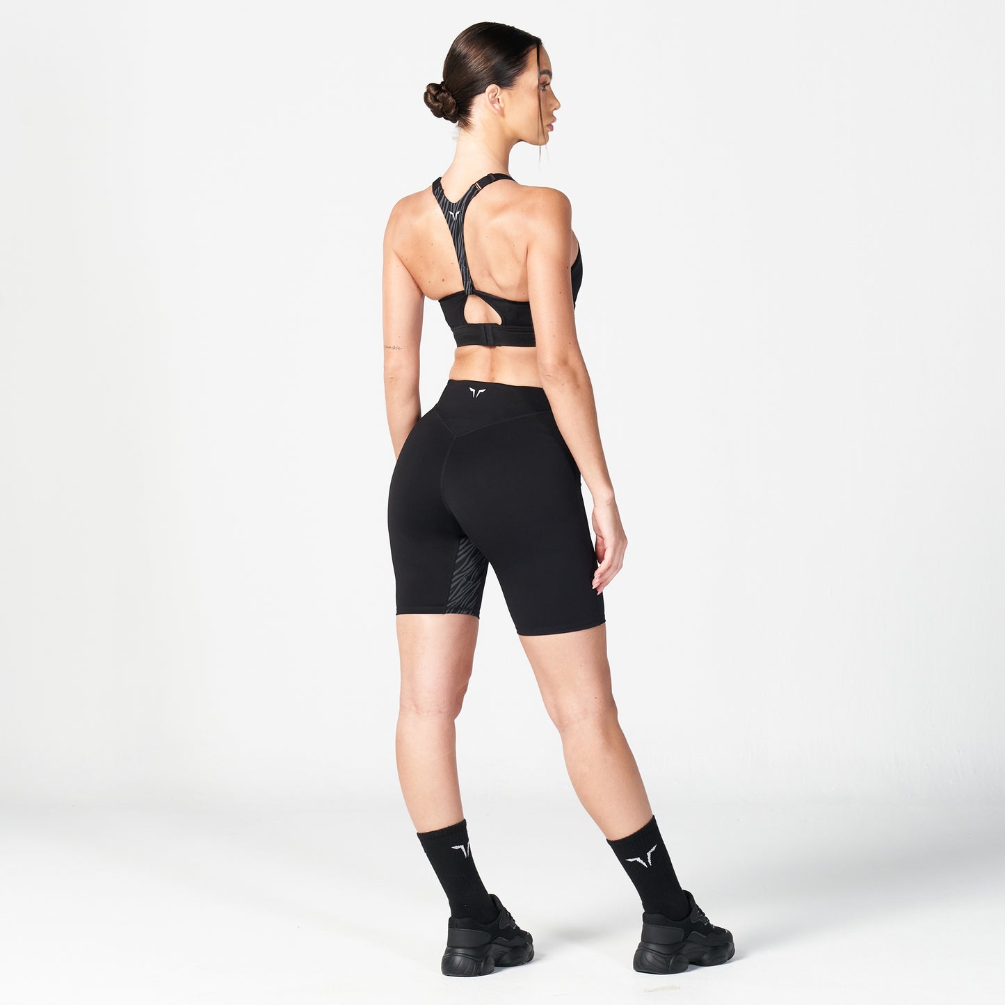 squatwolf-workout-clothes-core-v-biker-shorts-black-bike-shorts-women