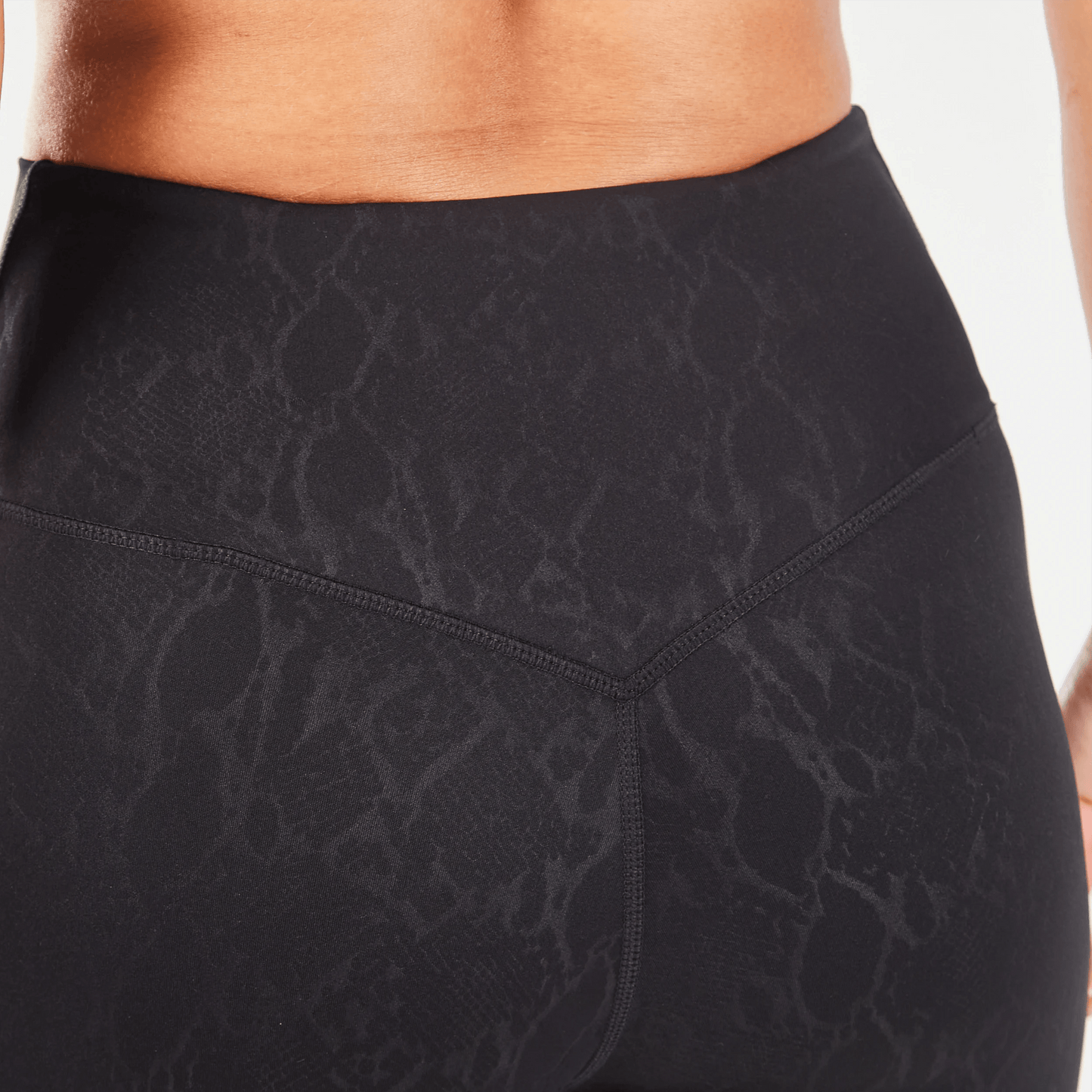 squatwolf-workout-clothes-serpent-7-8-leggings-black-gym-leggings-for-women