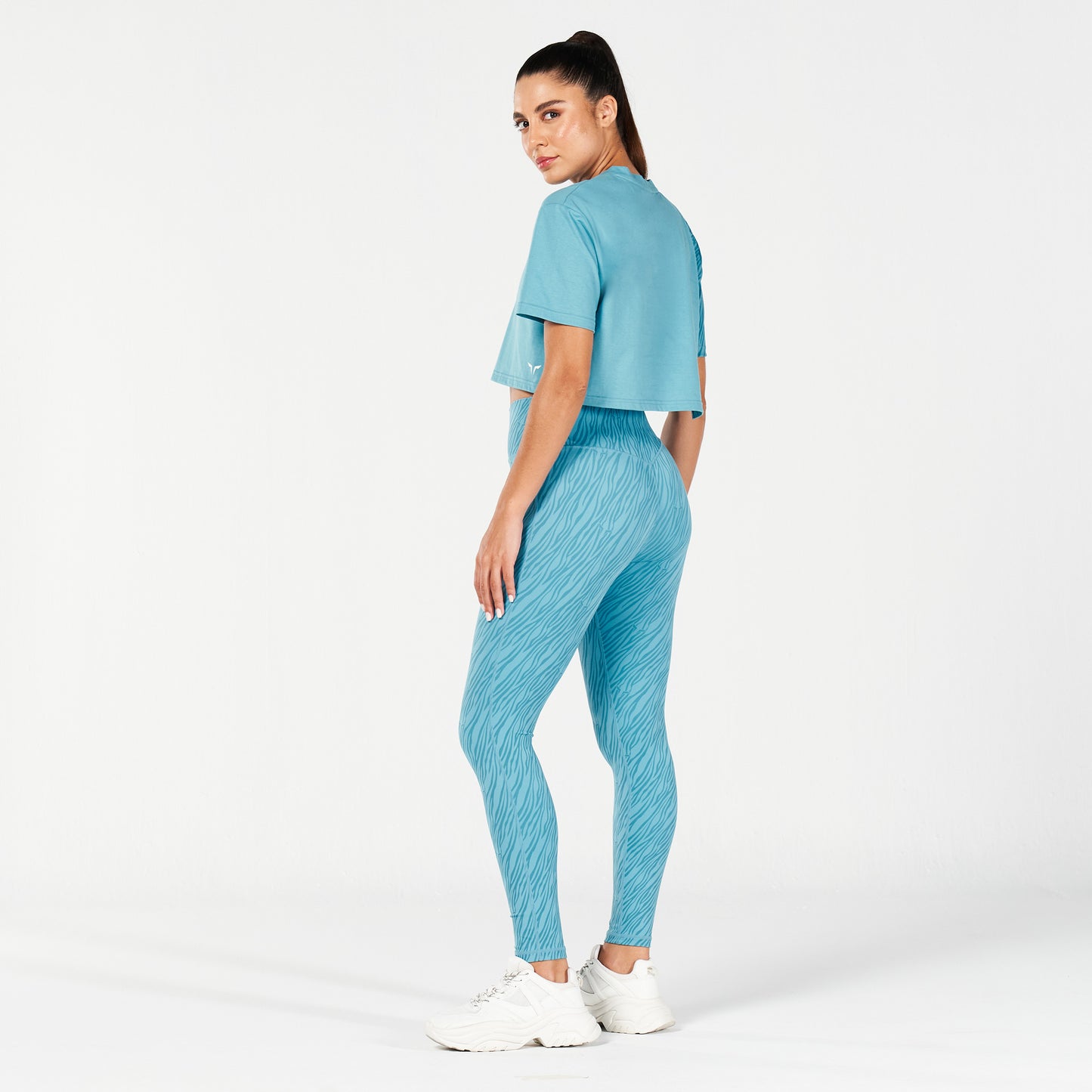 squatwolf-workout-clothes-core-wild-print-boxy-tee-delph-blue-gym-t-shirts-for-women