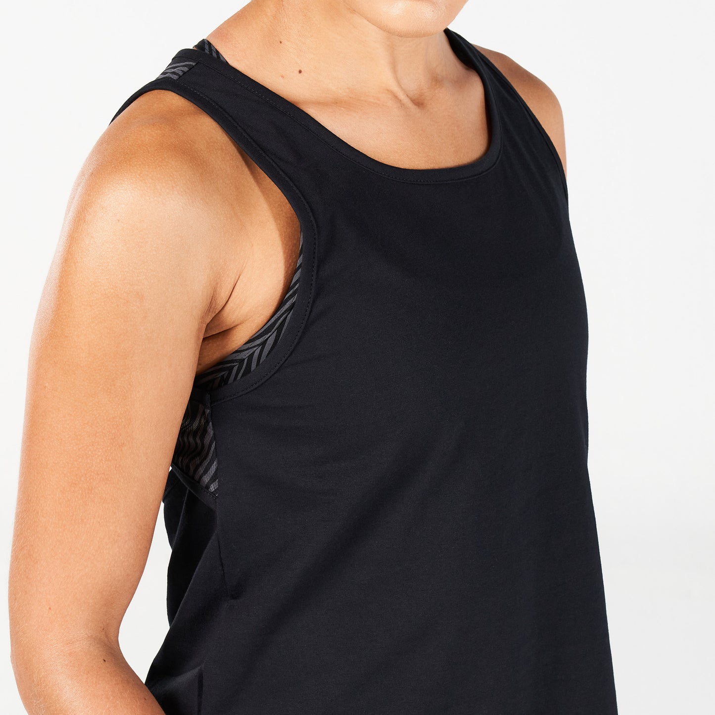 squatwolf-workout-clothes-core-open-back-tank-black-gym-tank-tops-for-women