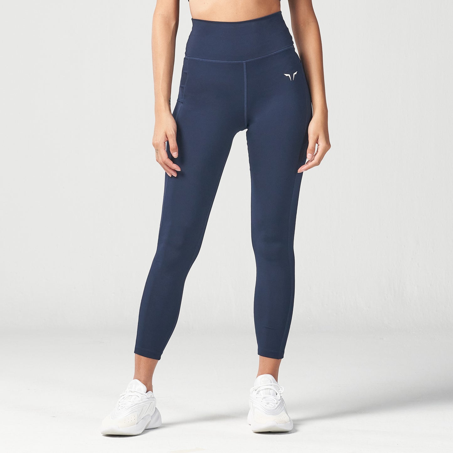 squatwolf-workout-clothes-essential-cropped-leggings-navy-leggings-for-women