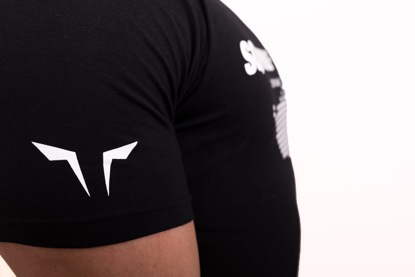 squatwolf-gym-wear-born-in-uae-tshirt-workout-shirts-for-men