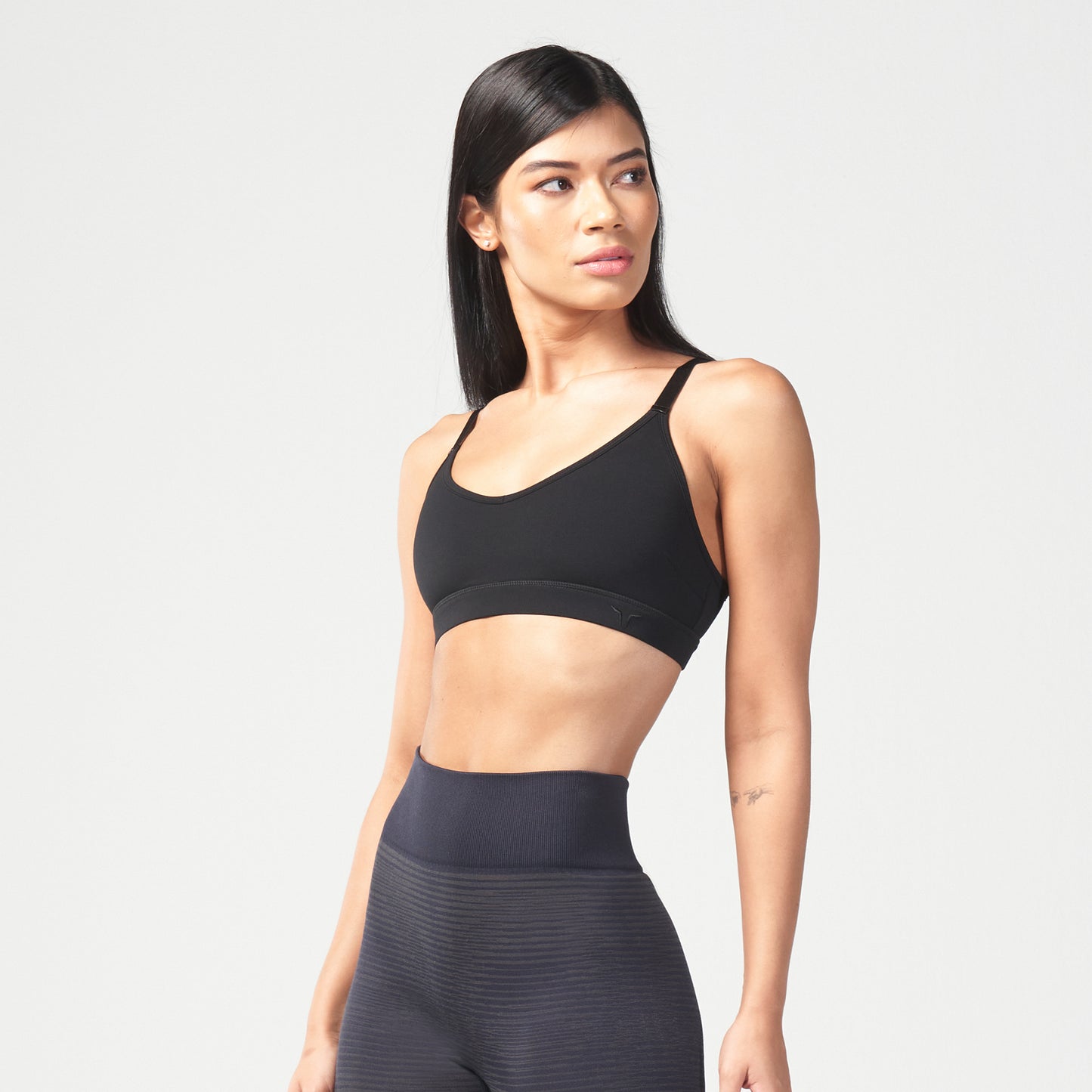 squatwolf-workout-clothes-infinity-luna-bra-black-sports-bra-for-gym